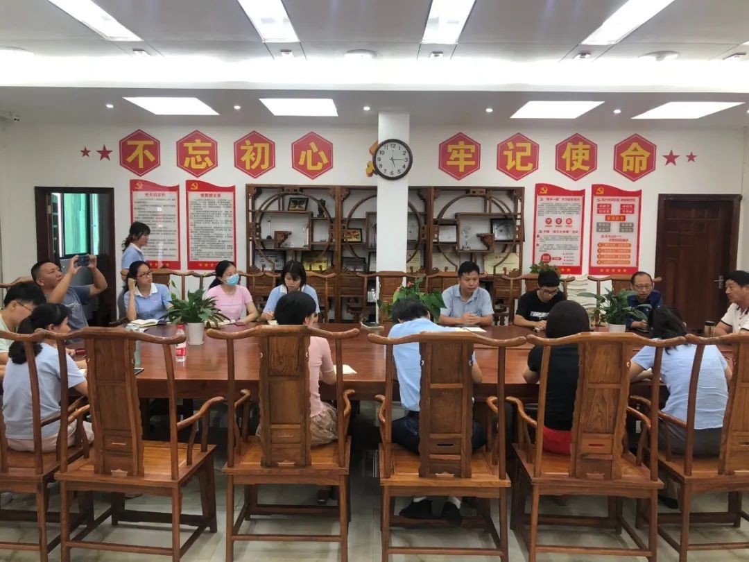 紅心獻給黨——?？邳S岡金盤高級中學黨支部開展紀念建黨99周年系列活動