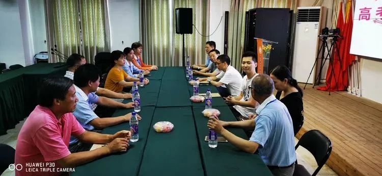 助力教學 沖刺高考——海南華僑中學、?？邳S岡金盤高級中學舉行高考備考研討會