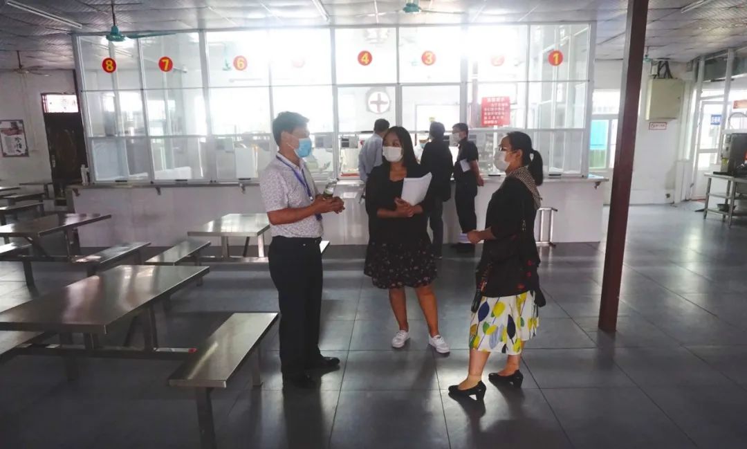省教育廳韓主任一行蒞臨黃岡金盤高級中學(xué)開展2020春季開學(xué)復(fù)課專項檢查工作 省教育廳韓主任一行蒞臨黃岡金盤高級中學(xué)開展2020春季開學(xué)復(fù)課專項檢查工作