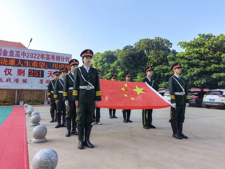 迷彩軍訓(xùn) 青春無(wú)悔